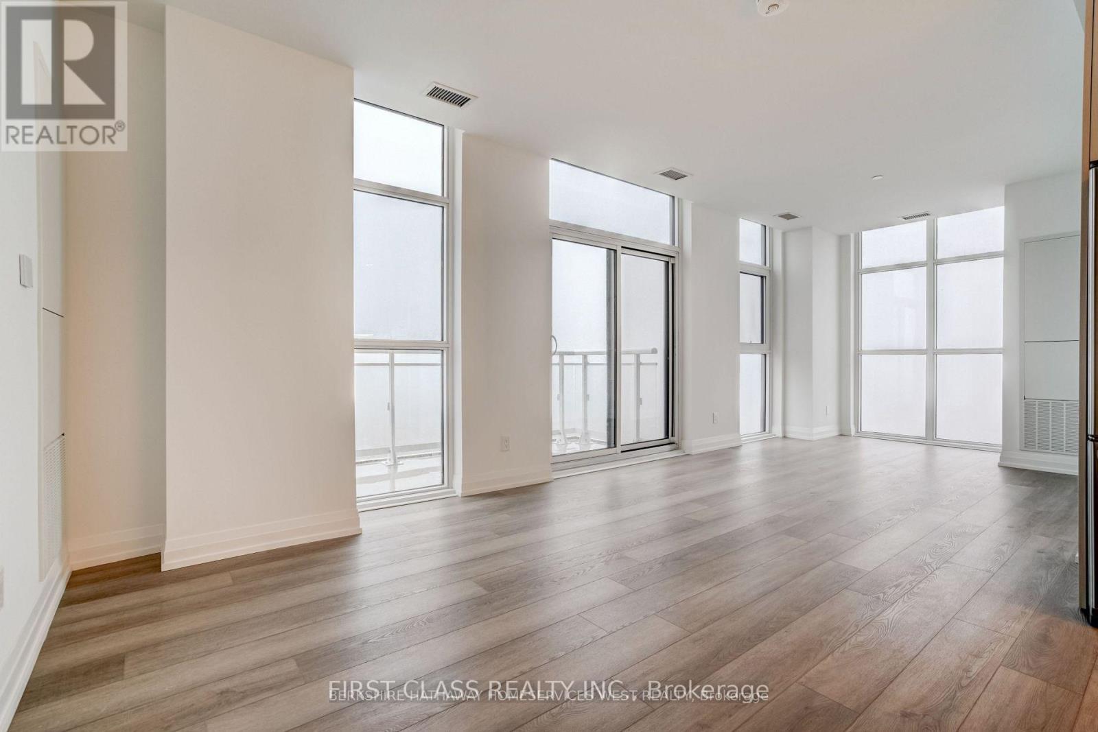 Unknown Address, ,    - Photo 14 - E12984362