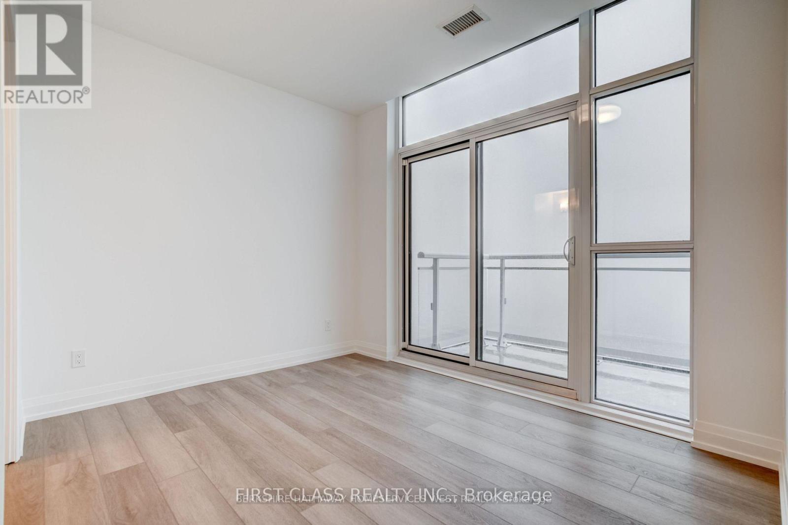 Unknown Address, ,    - Photo 21 - E12984362