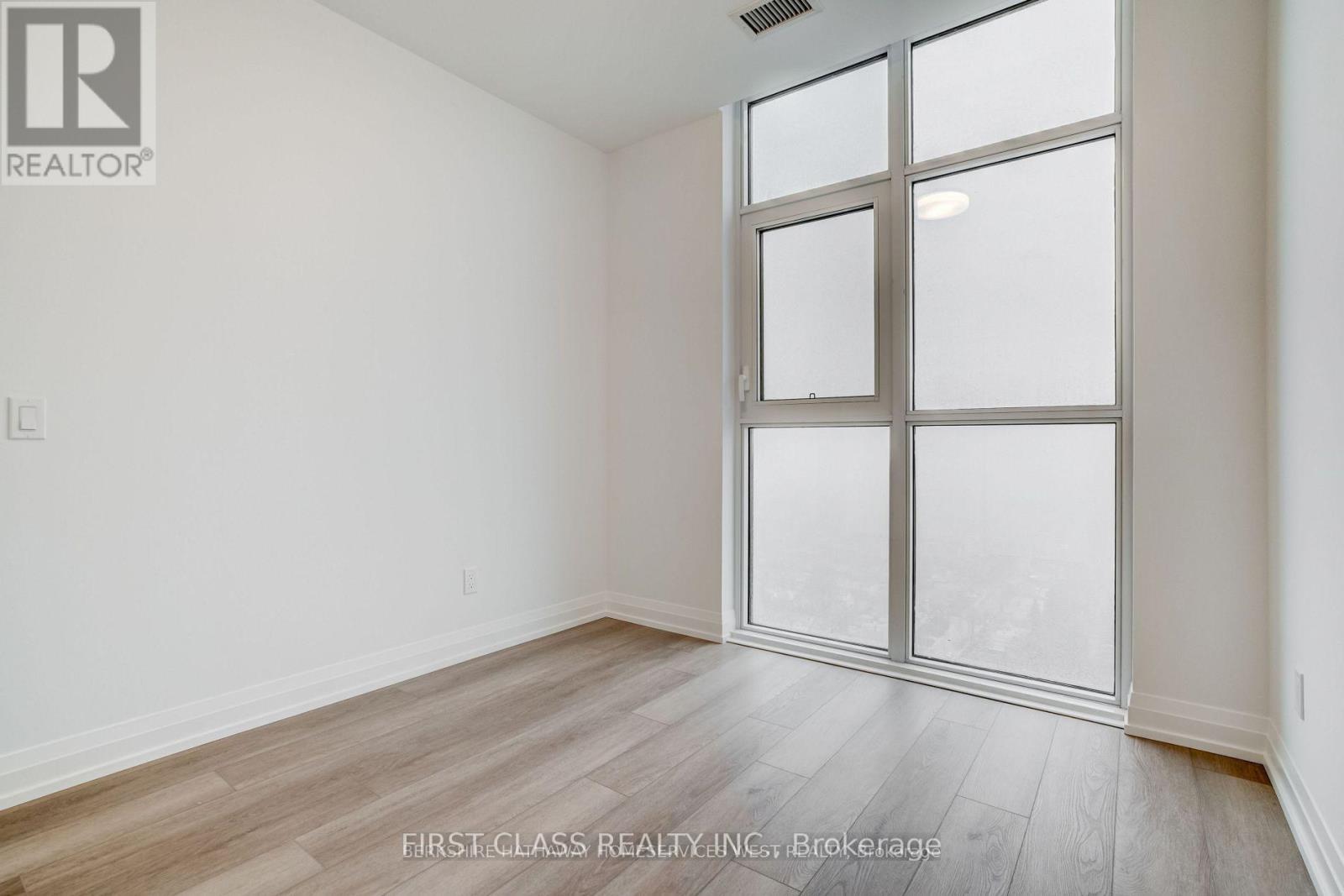 Unknown Address, ,    - Photo 18 - E12984362