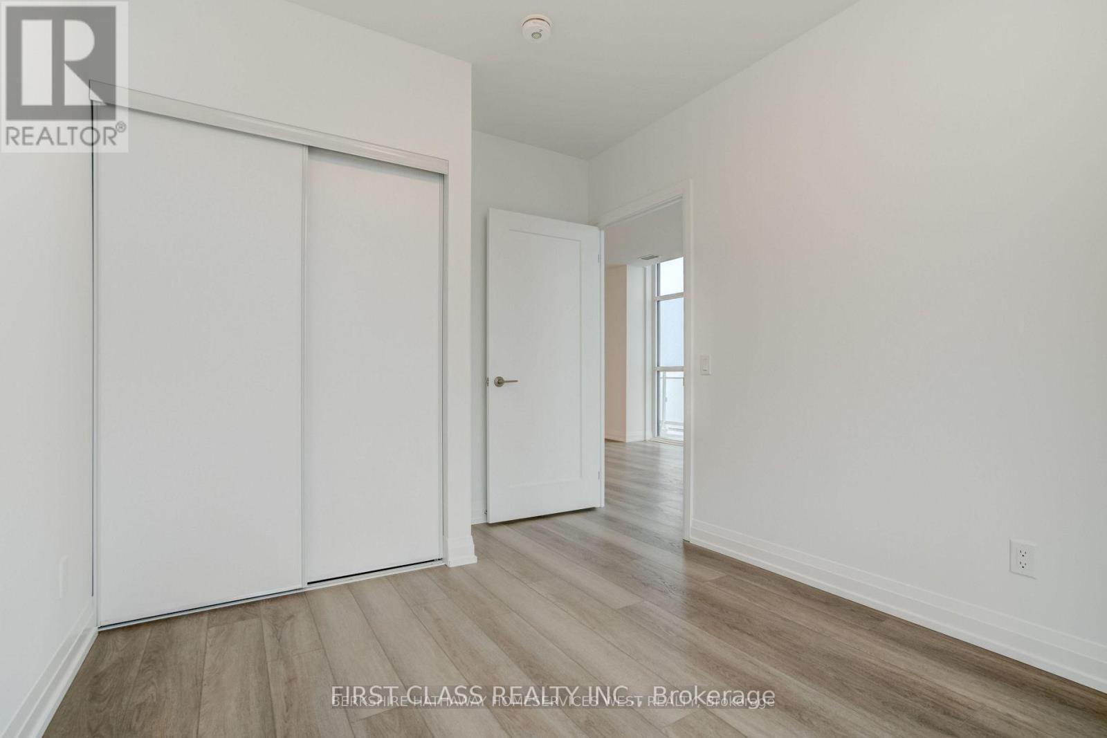 Unknown Address, ,    - Photo 15 - E12984362