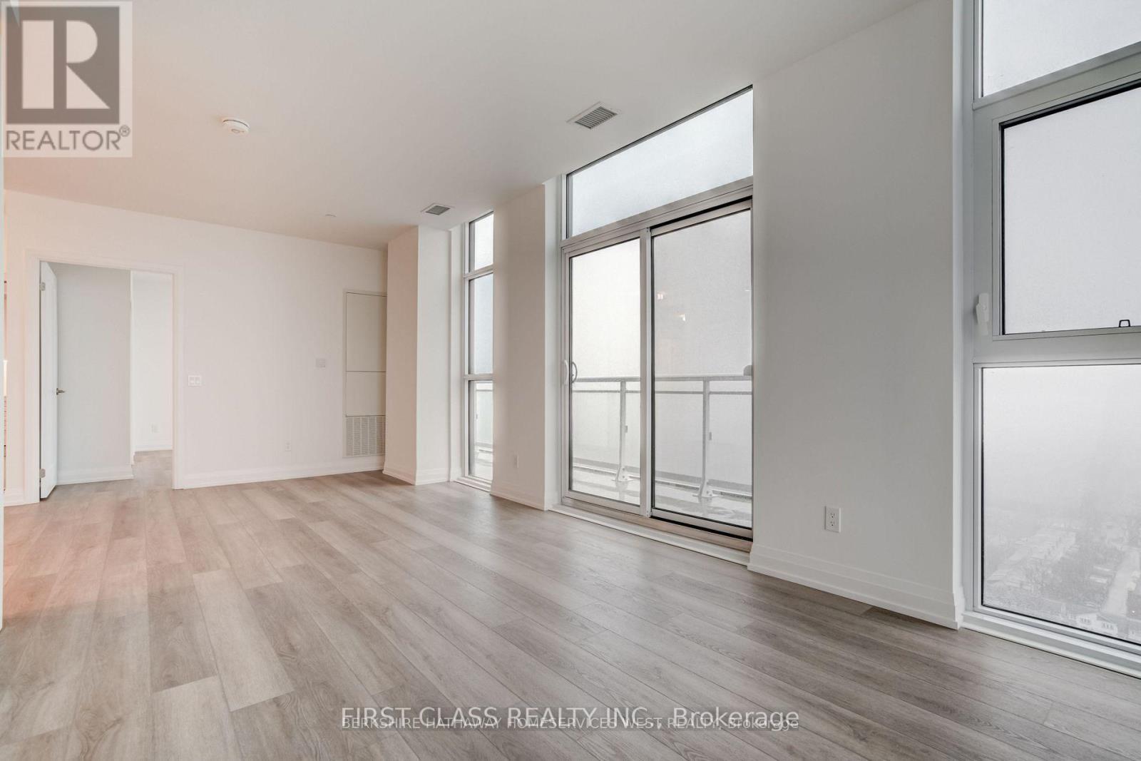 Unknown Address, ,    - Photo 23 - E12984362