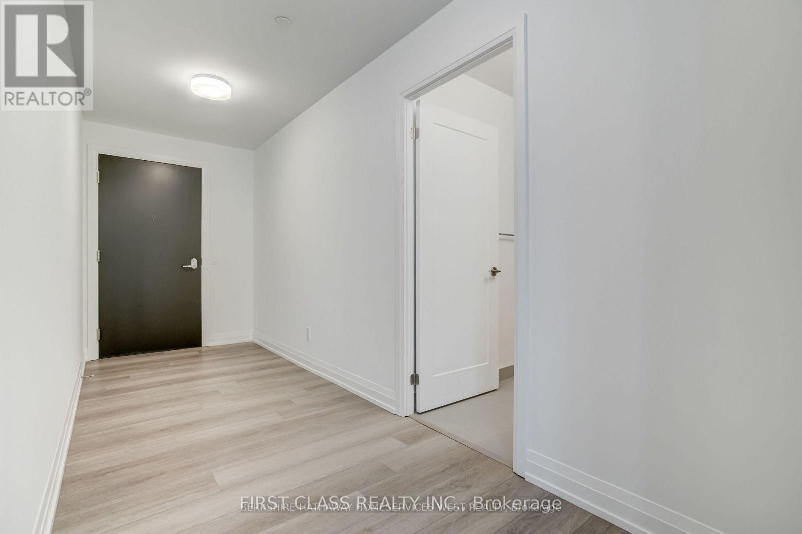 Unknown Address, ,    - Photo 4 - E12984362