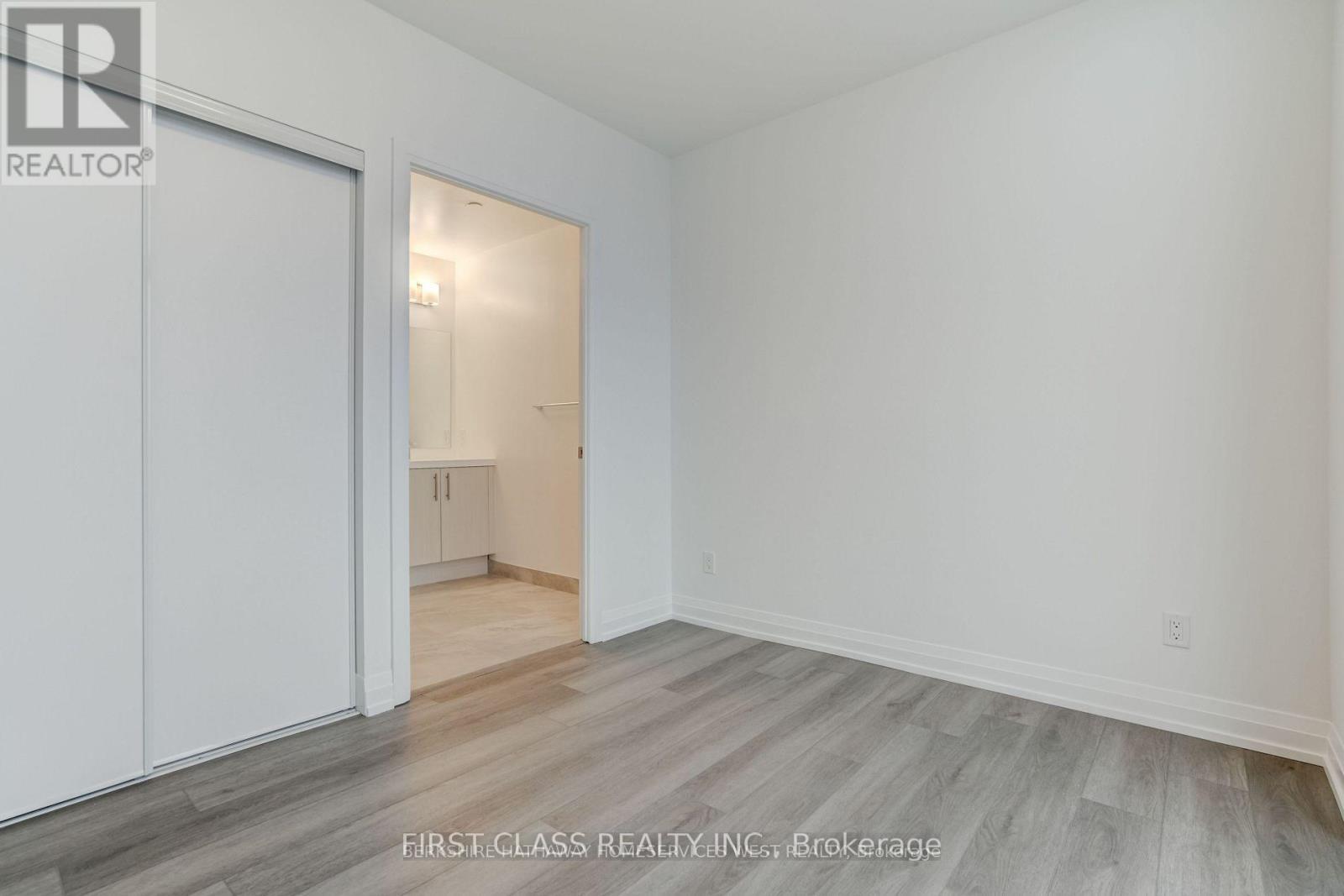 Unknown Address, ,    - Photo 9 - E12984362