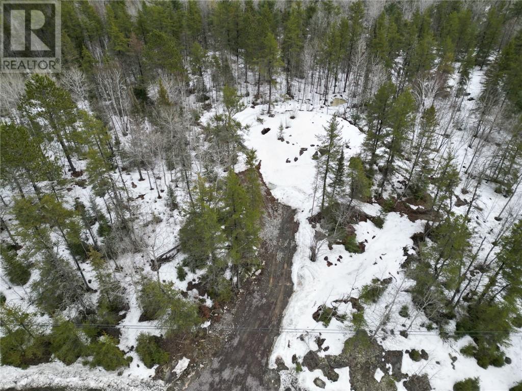 121 Nepewassi Lake Road, Markstay, Ontario  P3E 4N1 - Photo 3 - 2127079