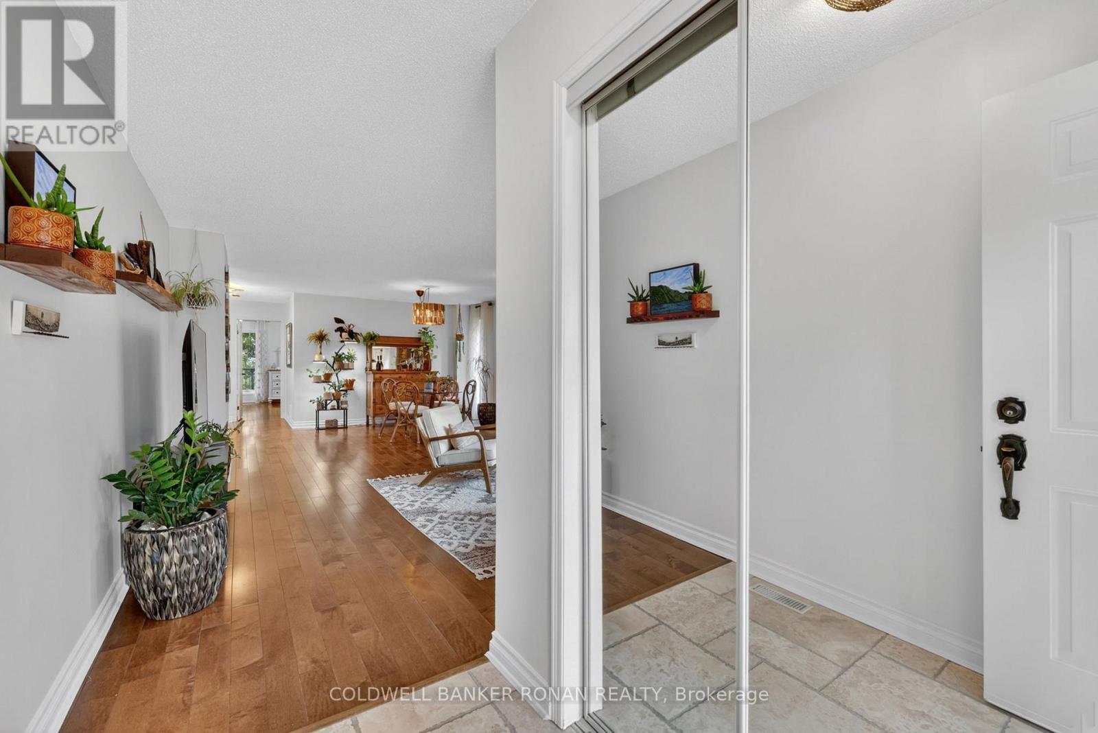 16 Green Briar Road, New Tecumseth, Ontario  L9R 1R5 - Photo 4 - N13009402