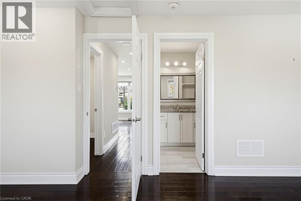 157 Hoover Crescent, Hamilton, Ontario  L9A 3H2 - Photo 19 - 40821617