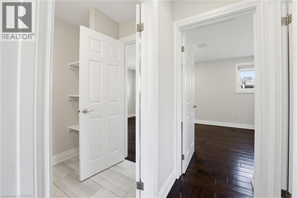 157 Hoover Crescent, Hamilton, Ontario  L9A 3H2 - Photo 23 - 40821617