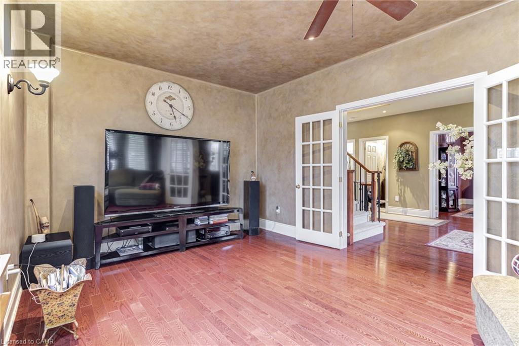 4278 Clubview Drive, Burlington, Ontario  L7M 4X1 - Photo 16 - 40821001