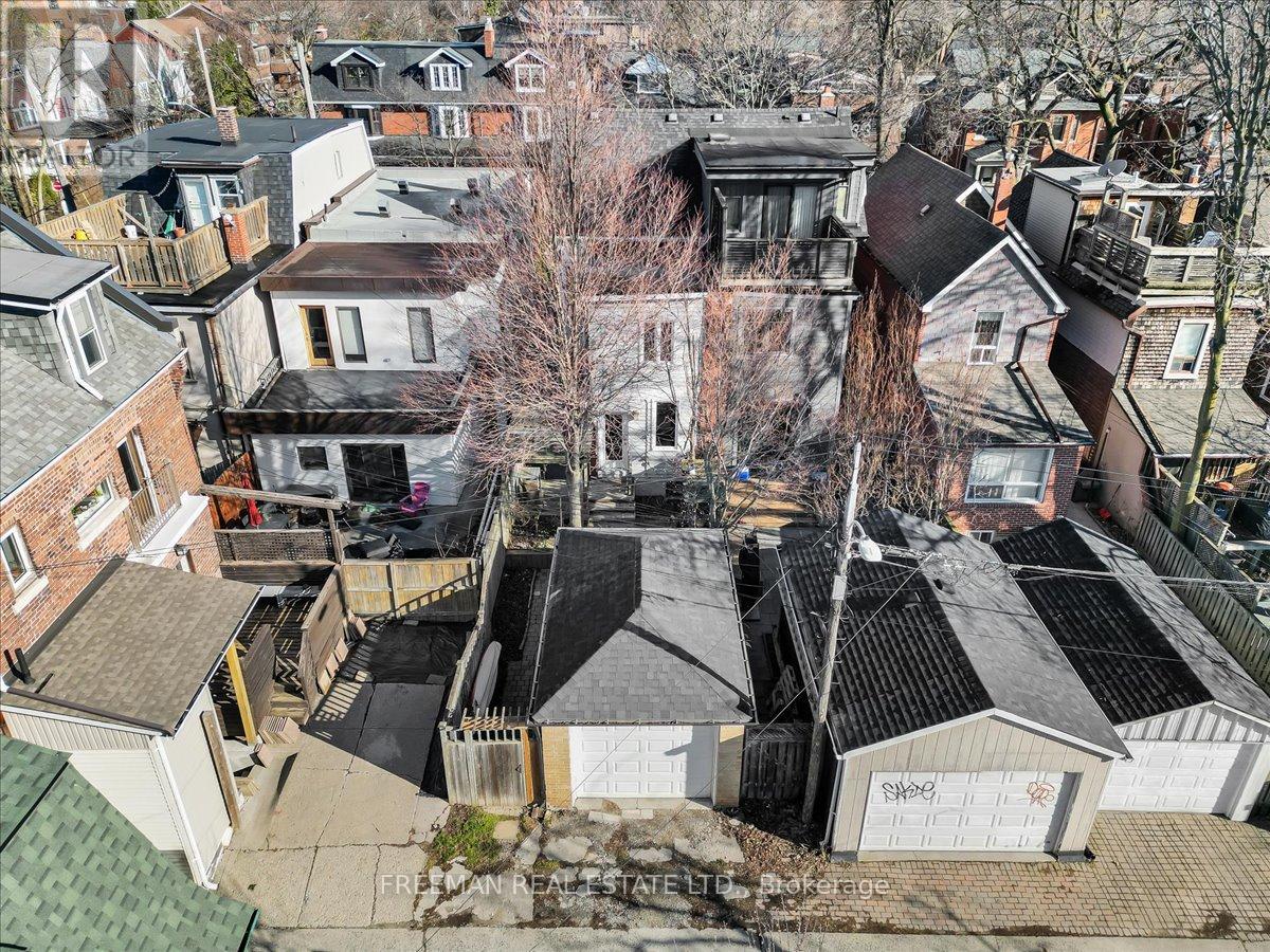 119 Barton Avenue, Toronto, Ontario  M6G 1P8 - Photo 35 - C13009344