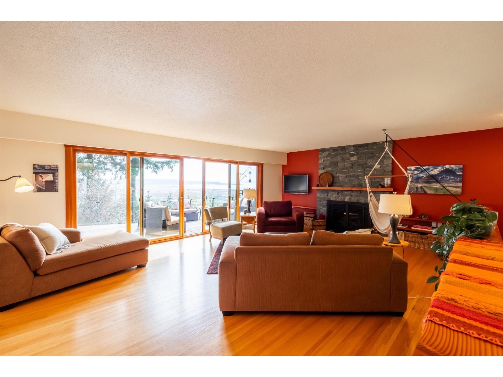 13464 56 Avenue, Surrey, British Columbia  V3X 2Z6 - Photo 5 - R3112138