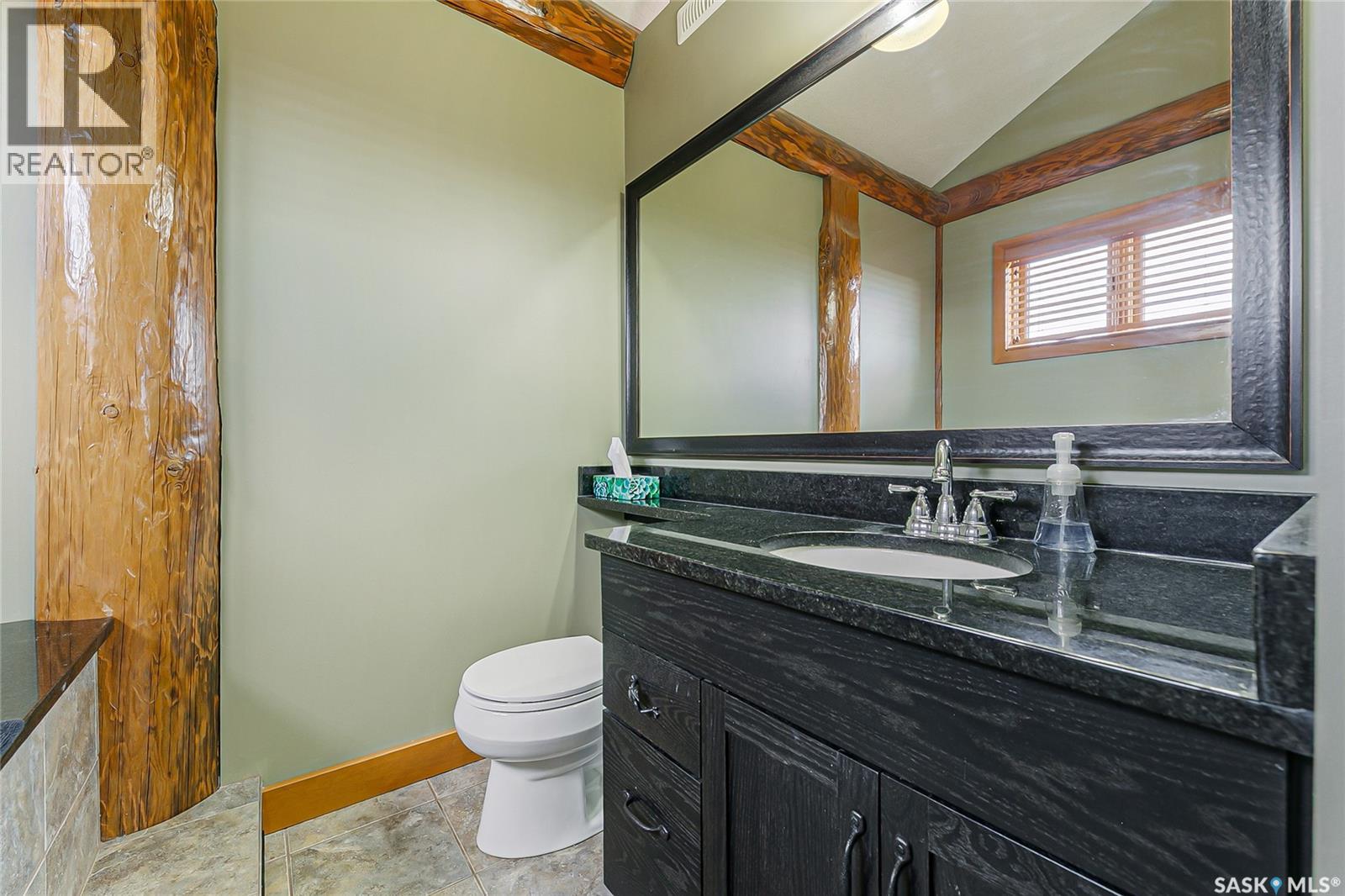 112-114 Dogwood Drive, Regina Beach, Saskatchewan  S0G 4C0 - Photo 23 - SK033058