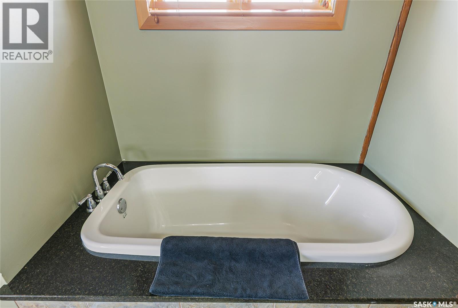 112-114 Dogwood Drive, Regina Beach, Saskatchewan  S0G 4C0 - Photo 24 - SK033058