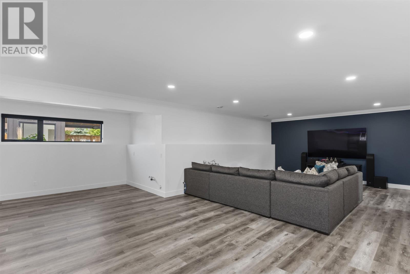 2111 Magnolia Dr, Thunder Bay, Ontario  P7K 0J3 - Photo 29 - TB252039