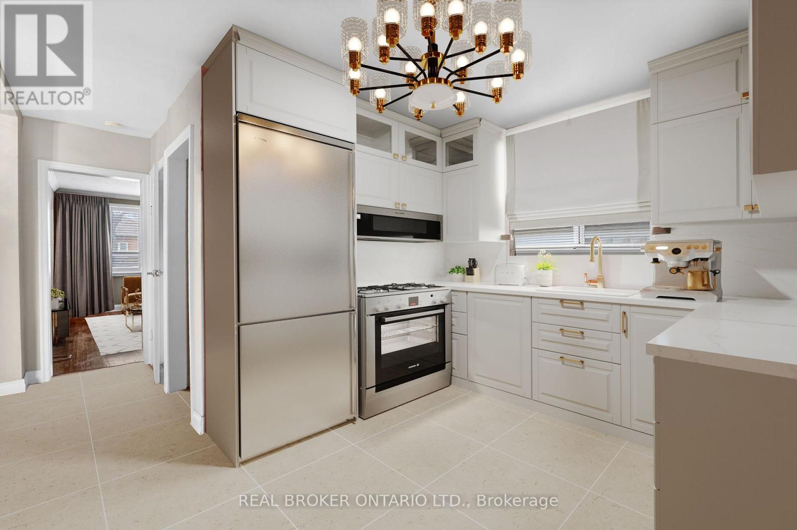 379 Talbot Street, Hamilton, Ontario  L8H 6T5 - Photo 11 - X13003694