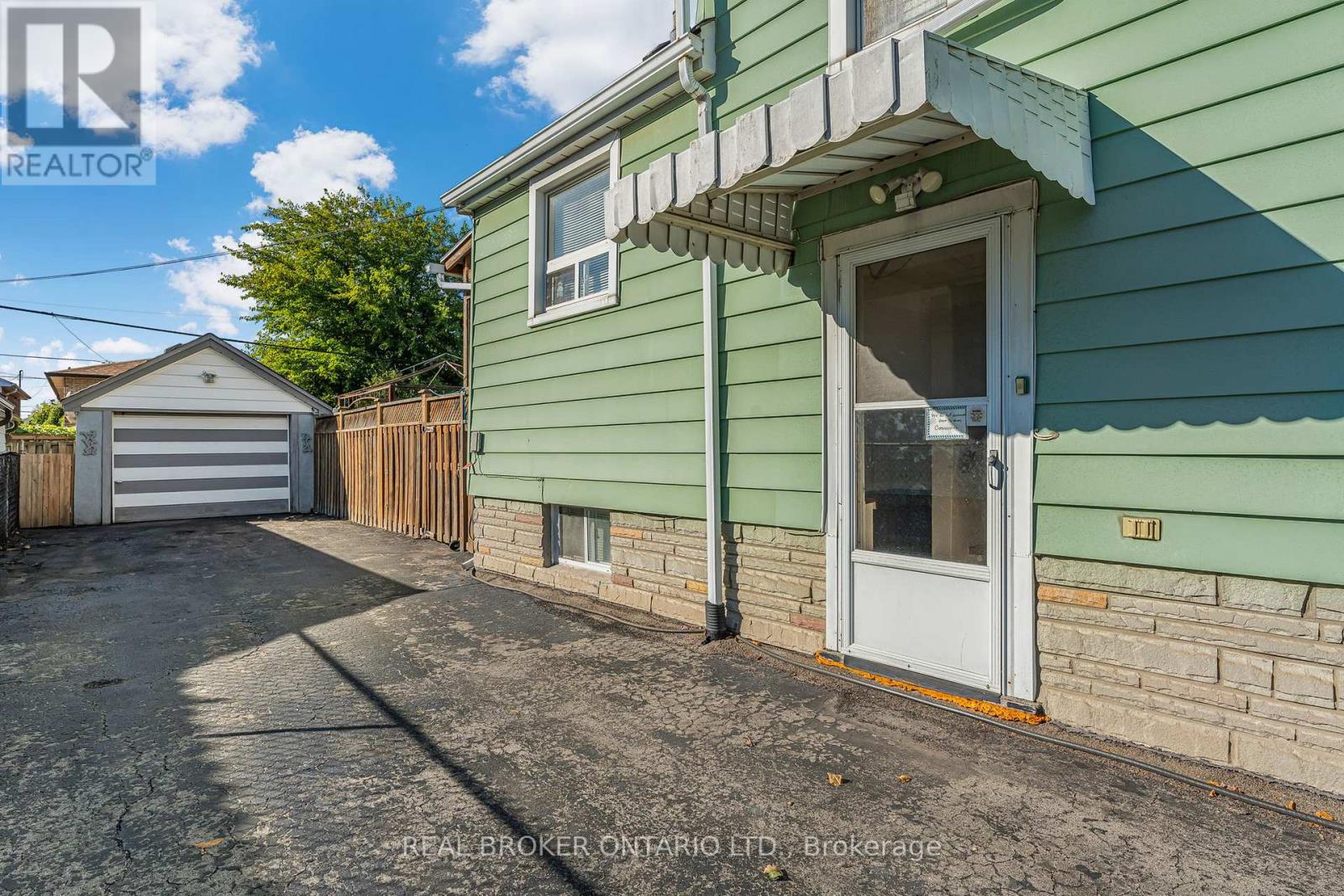 379 Talbot Street, Hamilton, Ontario  L8H 6T5 - Photo 30 - X13003694