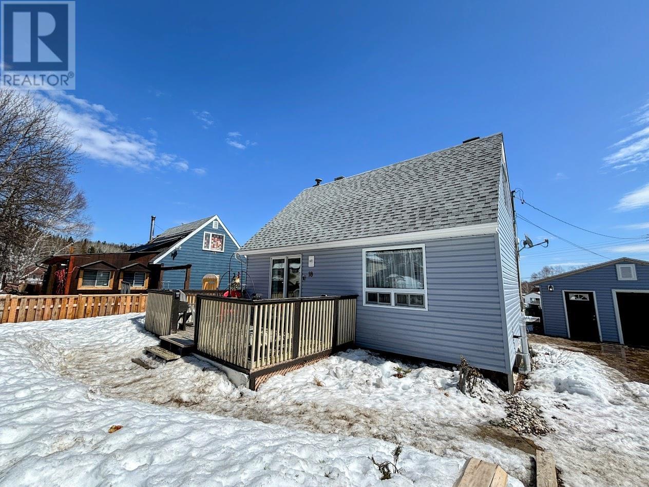 18 Swallow Dr, Manitouwadge, Ontario  P0T 2C0 - Photo 1 - TB2600727