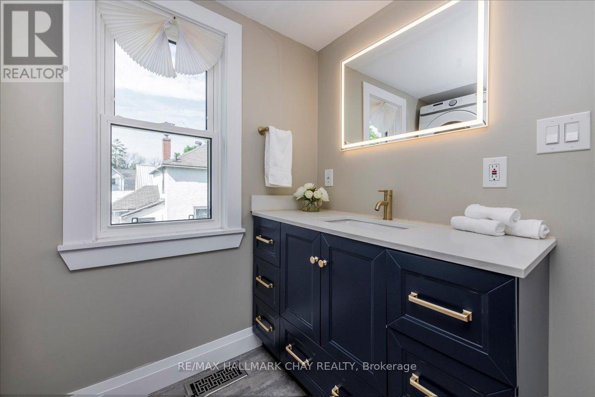 3366 Muskoka Street, Severn, Ontario  L0K 2B0 - Photo 15 - S12711682