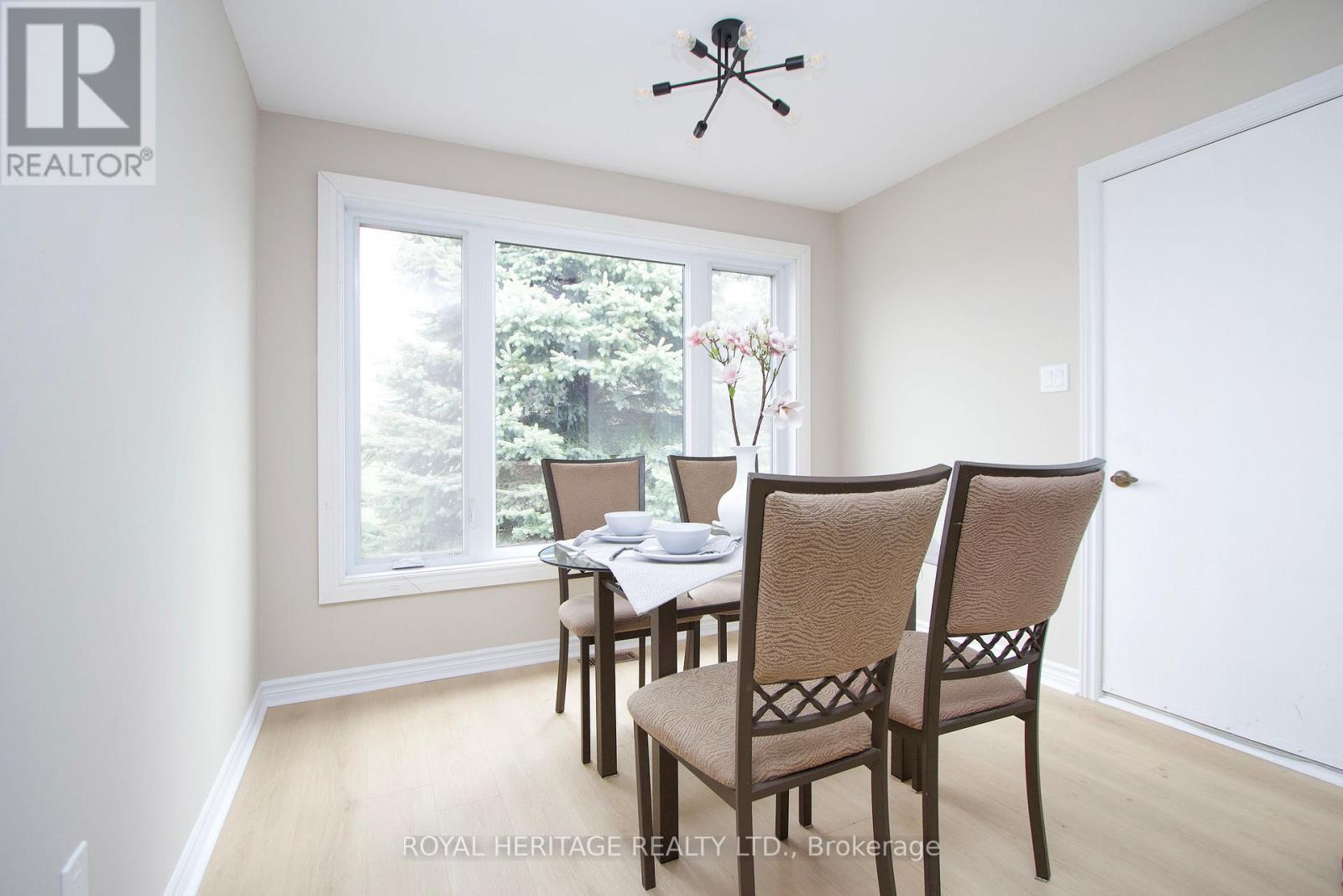 77 Devondale Street, Clarington, Ontario  L1E 2A1 - Photo 8 - E12968674