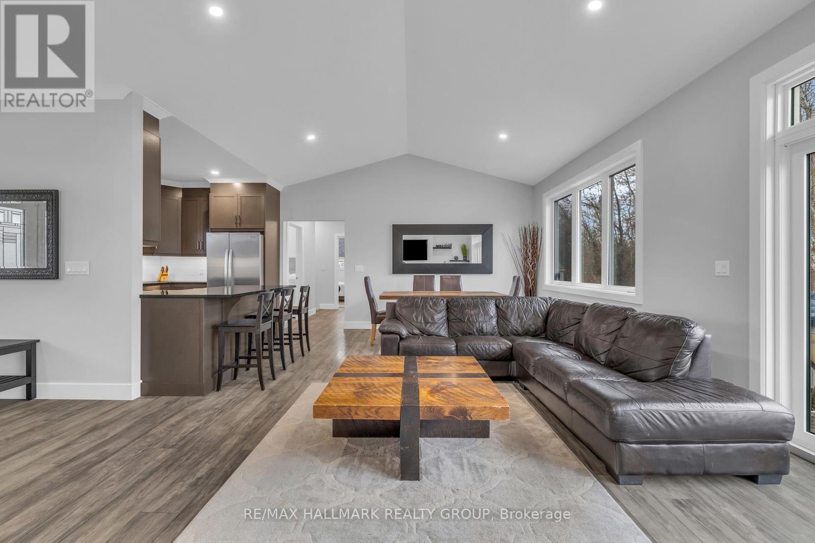 1077 Shearer Drive, Brockville, Ontario  K6V 7K1 - Photo 10 - X12758496