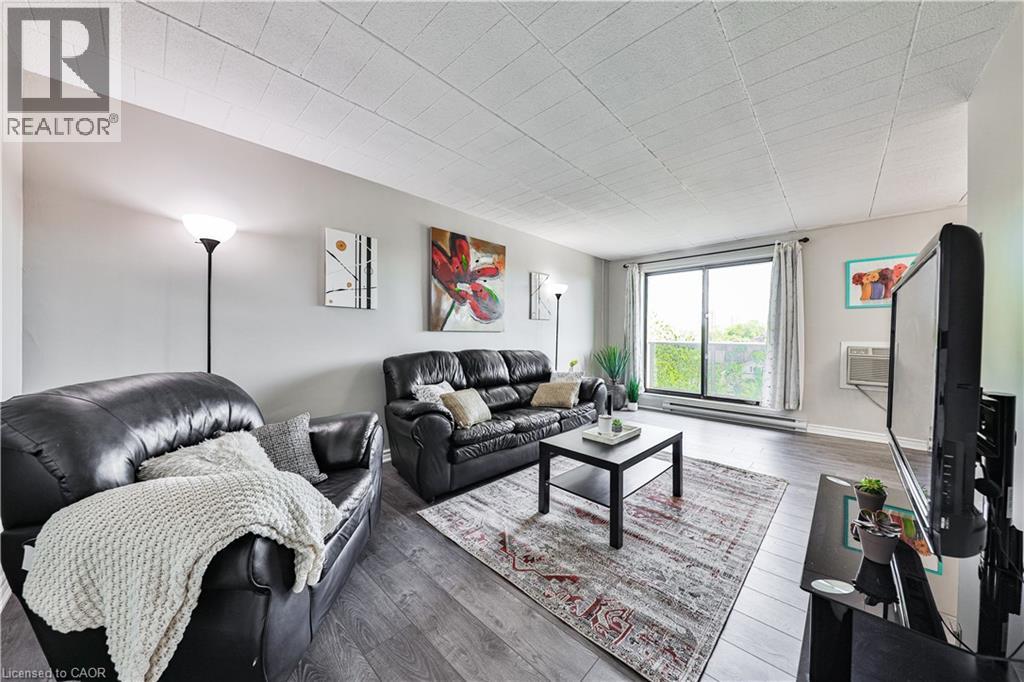 29 West Avenue Unit# 411, Kitchener, Ontario  N2M 5E4 - Photo 2 - 40821782