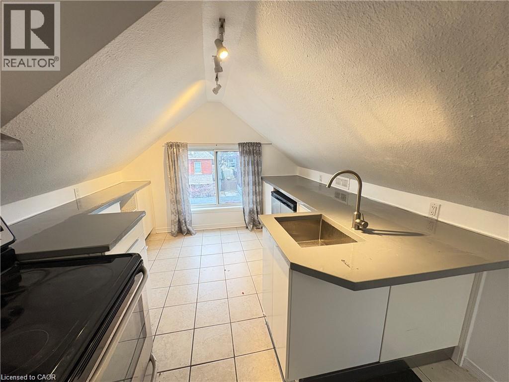 41 Fairview Avenue Unit# 3, Hamilton, Ontario  L8L 7B5 - Photo 4 - 40821468