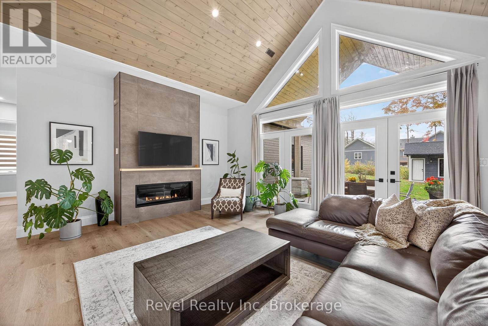 2 Seguin Crescent, Tiny, Ontario  L9M 0C9 - Photo 5 - S13011412