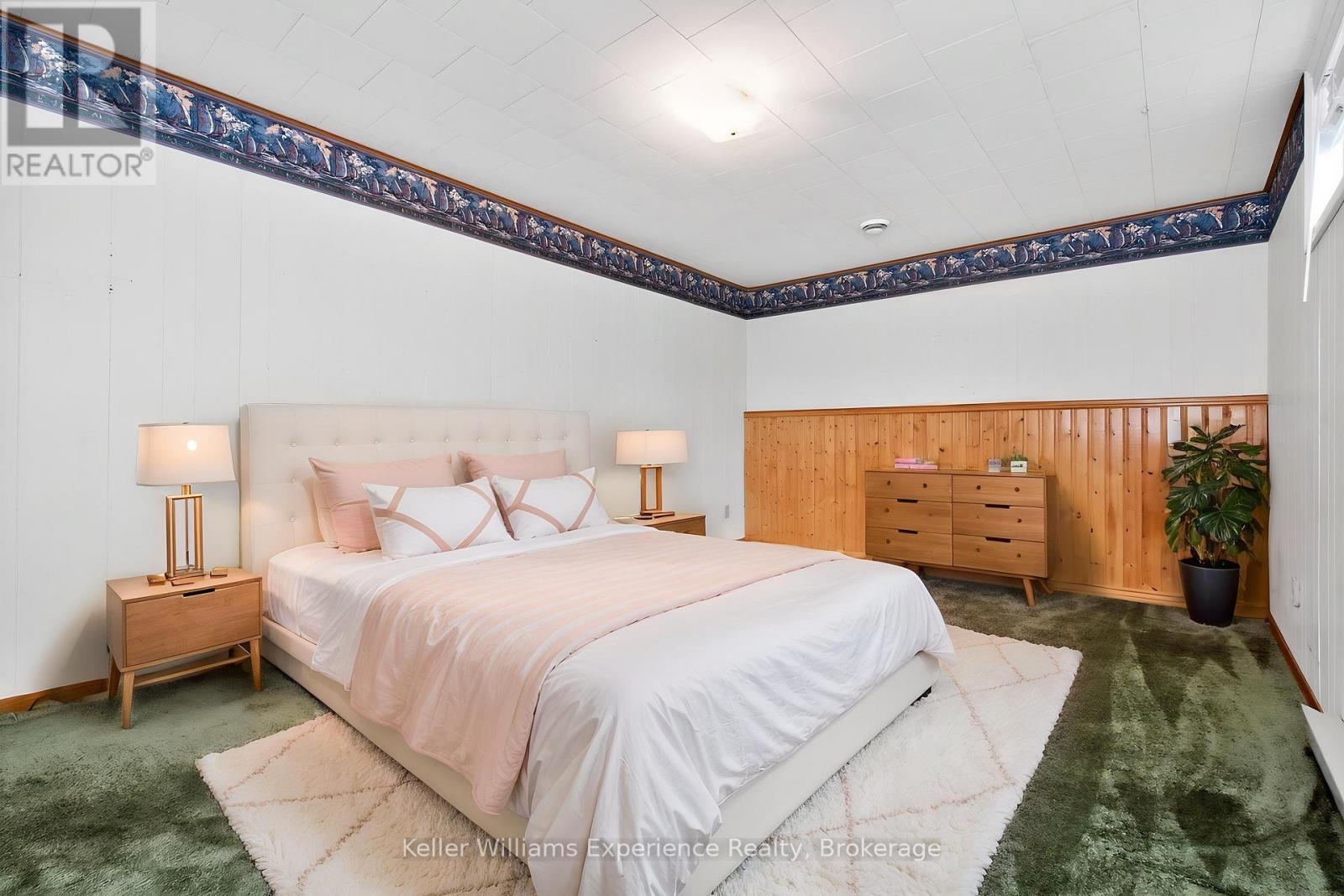 19 Viel Street, Penetanguishene, Ontario  L9M 1J1 - Photo 37 - S13011428