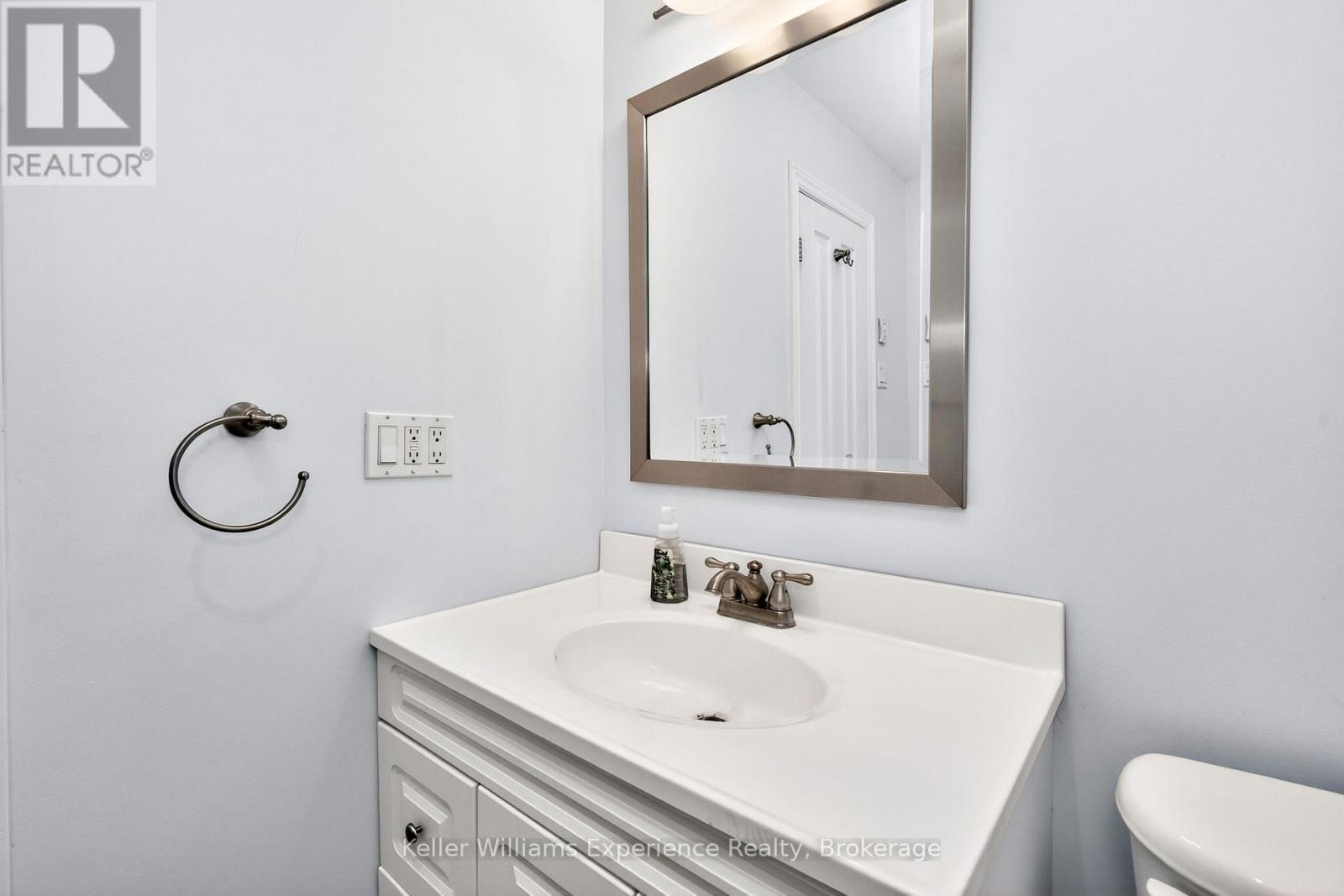 19 Viel Street, Penetanguishene, Ontario  L9M 1J1 - Photo 42 - S13011428