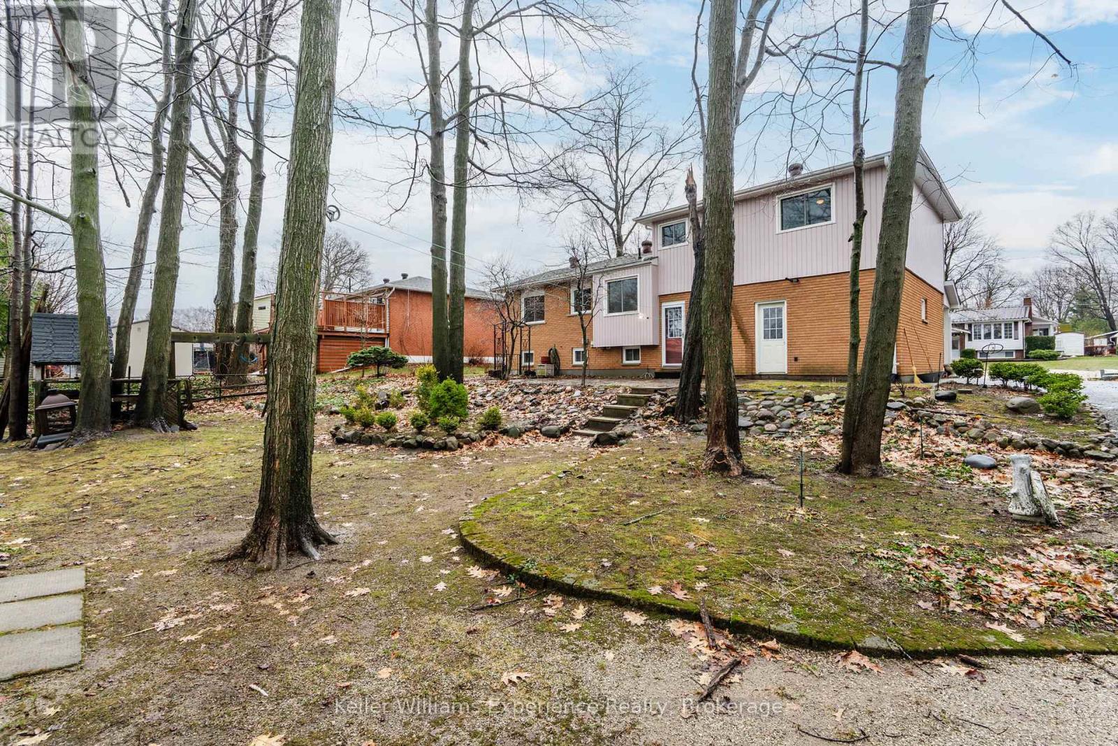 19 Viel Street, Penetanguishene, Ontario  L9M 1J1 - Photo 46 - S13011428