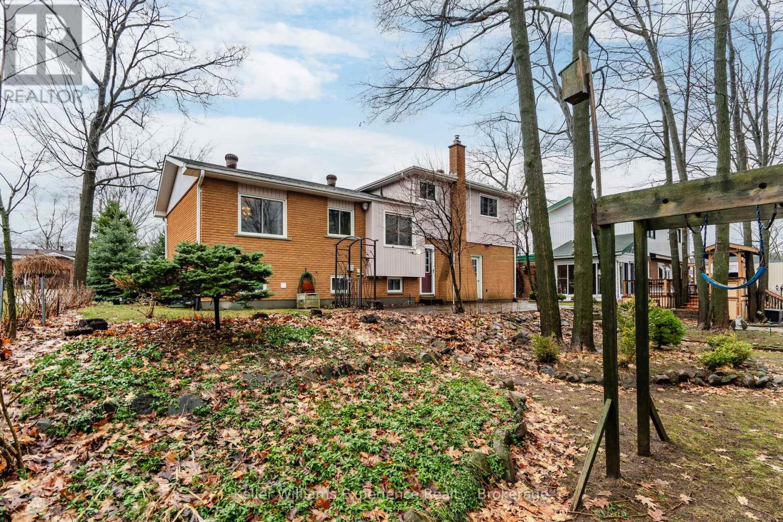 19 Viel Street, Penetanguishene, Ontario  L9M 1J1 - Photo 49 - S13011428