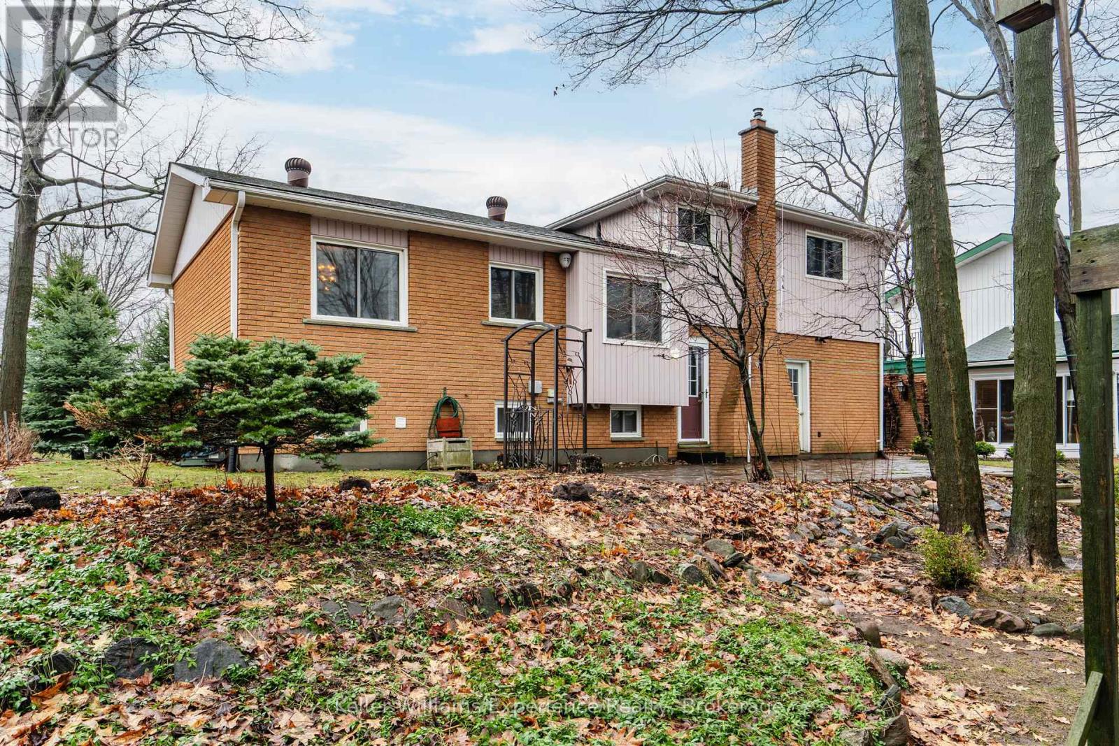 19 Viel Street, Penetanguishene, Ontario  L9M 1J1 - Photo 50 - S13011428