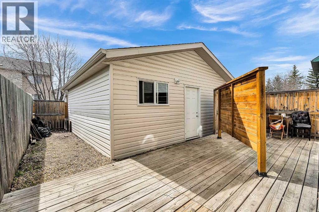 37 Chaparral Ridge Link Se, Calgary, Alberta  T2X 3M7 - Photo 3 - A2302031