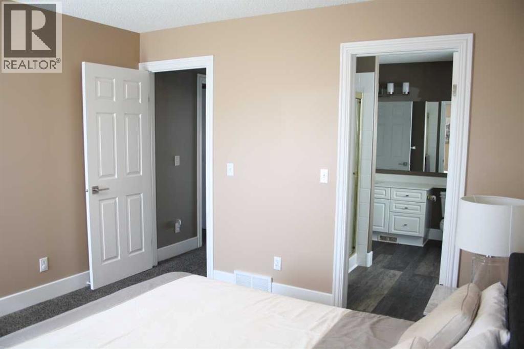 37 Chaparral Ridge Link Se, Calgary, Alberta  T2X 3M7 - Photo 18 - A2302031