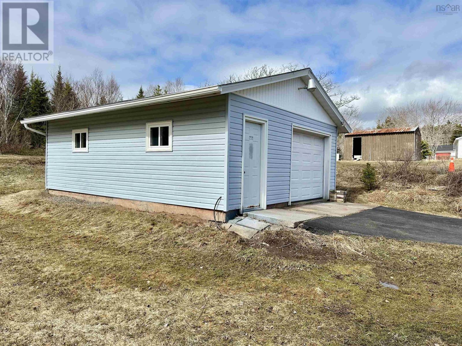 51 Kings Road, Port Hastings, Nova Scotia  B9A 1N9 - Photo 10 - 202607752