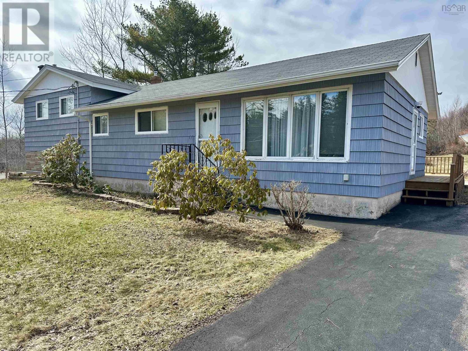 51 Kings Road, Port Hastings, Nova Scotia  B9A 1N9 - Photo 2 - 202607752