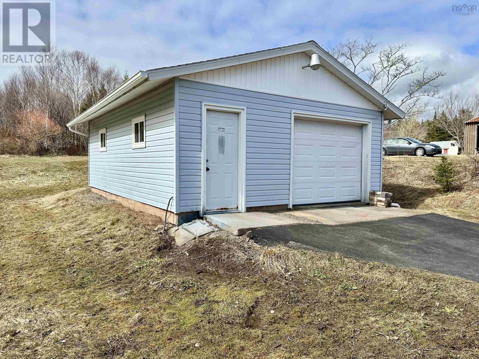 51 Kings Road, Port Hastings, Nova Scotia  B9A 1N9 - Photo 6 - 202607752