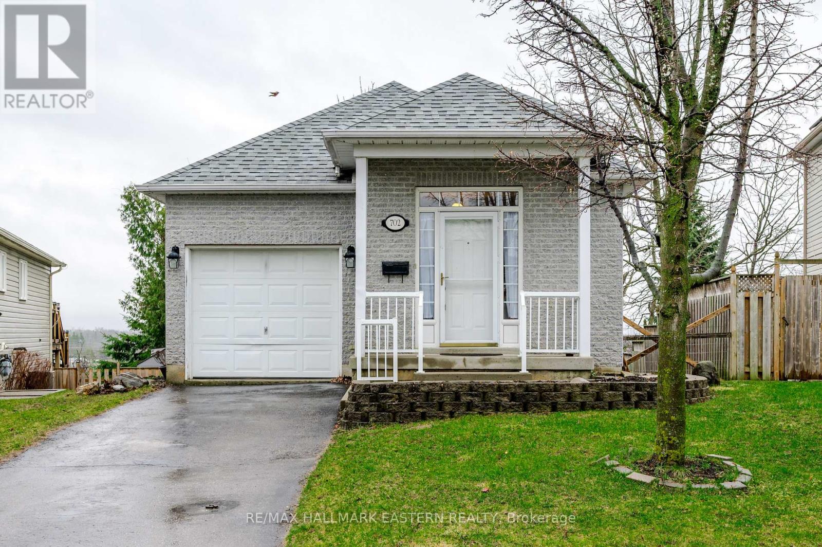 702 Trailview Drive, Peterborough (Ashburnham Ward 4), Ontario  K9J 8P2 - Photo 1 - X13011376
