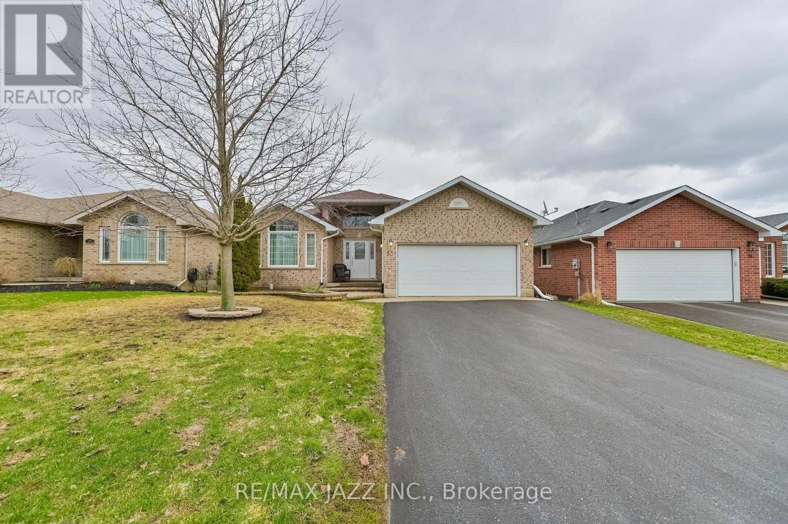 33 Ashwood Crescent, Greater Napanee, Ontario  K7R 3L1 - Photo 2 - X13011426