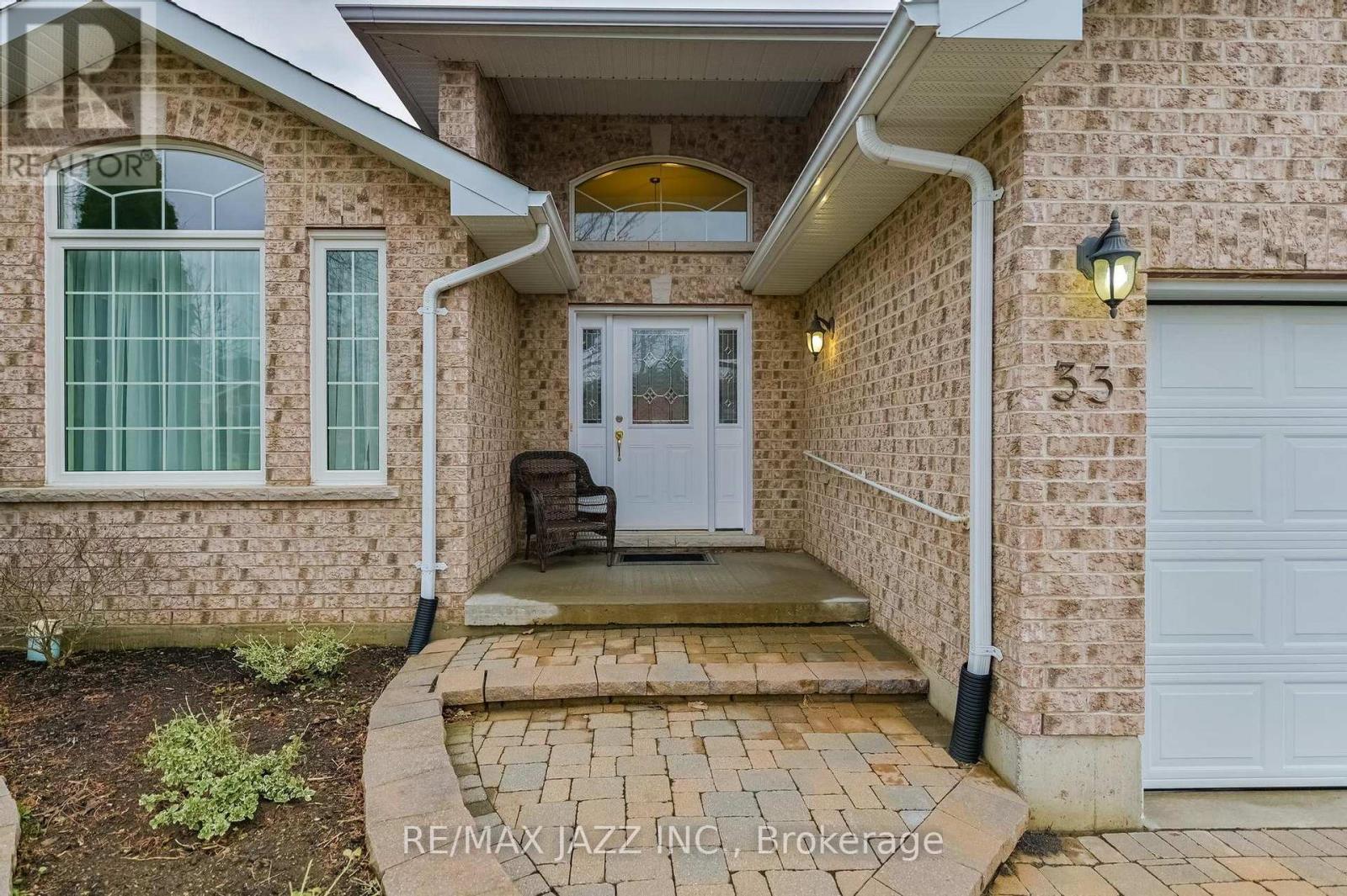 33 Ashwood Crescent, Greater Napanee, Ontario  K7R 3L1 - Photo 3 - X13011426