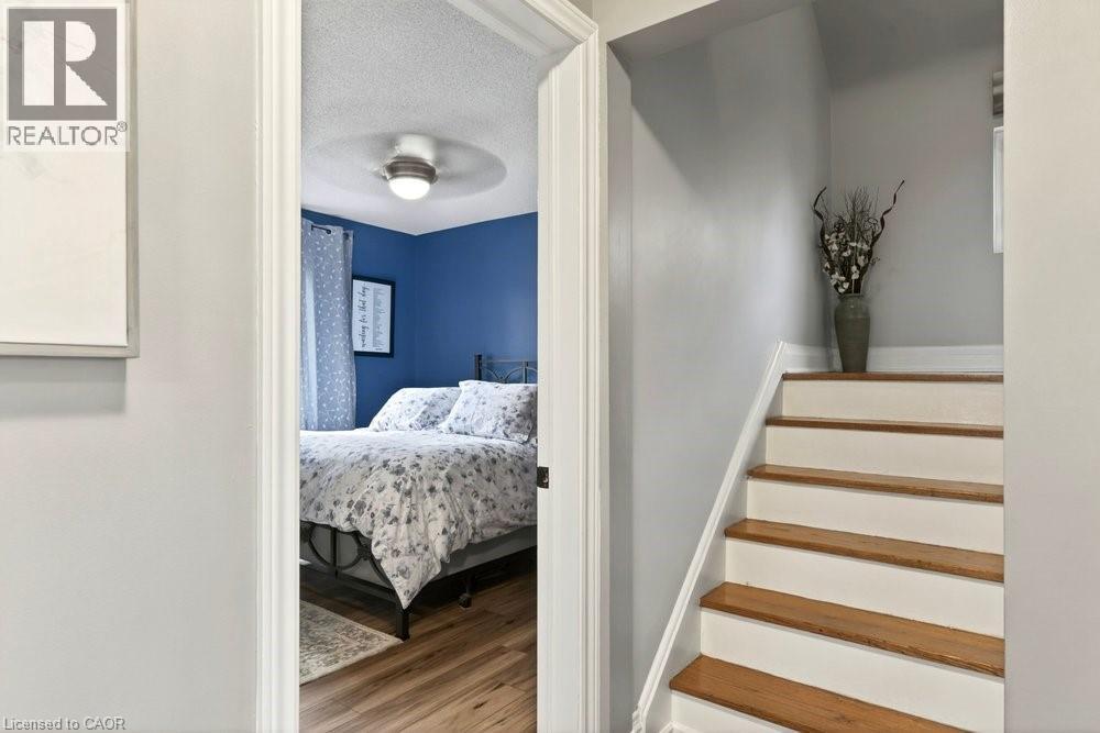 328 East 19th Street, Hamilton, Ontario  L9A 4S8 - Photo 20 - 40821632