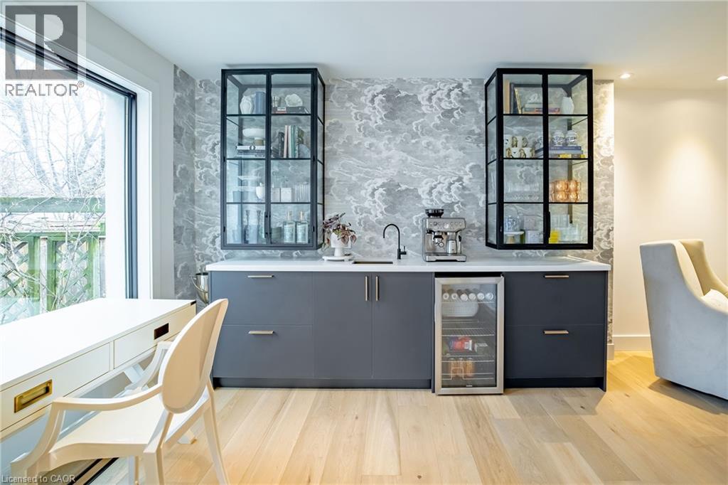 2433 Trevor Drive, Oakville, Ontario  L6L 5C4 - Photo 5 - 40821759