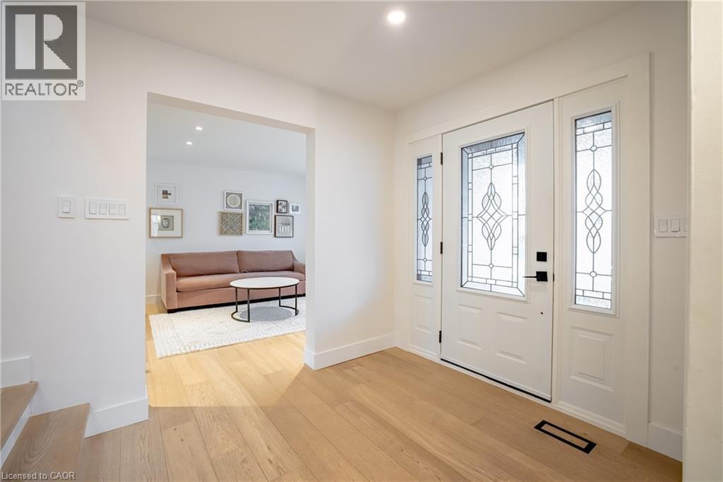 2433 Trevor Drive, Oakville, Ontario  L6L 5C4 - Photo 2 - 40821759