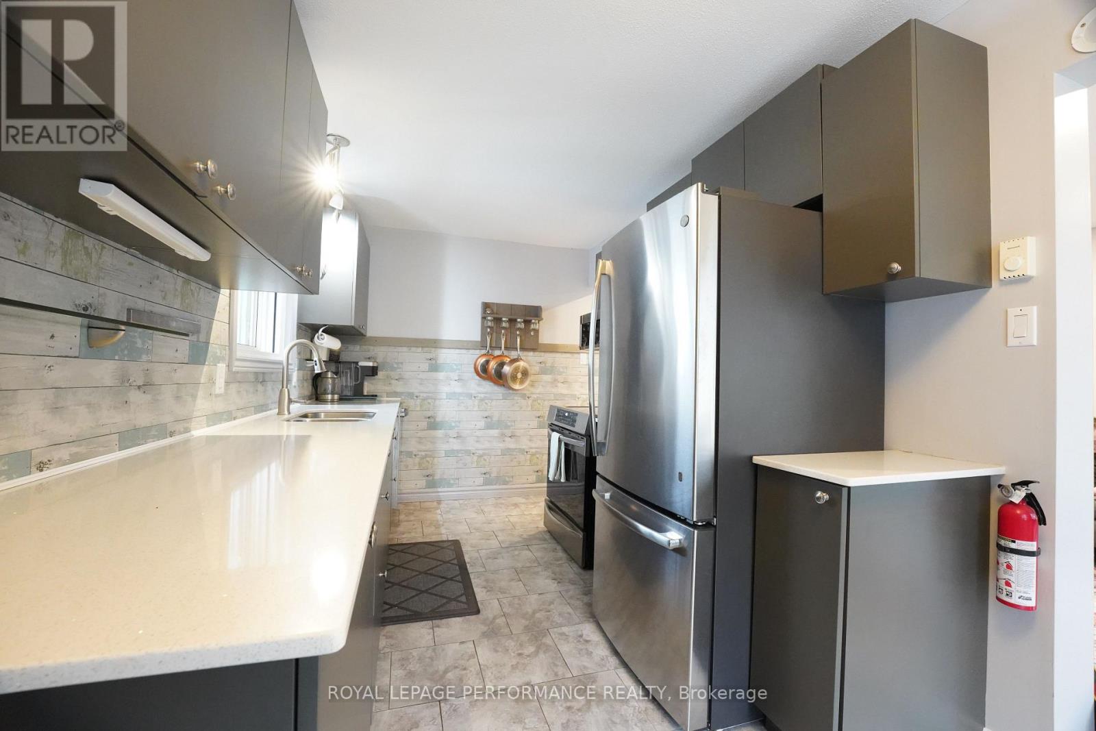 632 Dundas Crescent, Cornwall, Ontario  K6H 6H8 - Photo 12 - X13011322