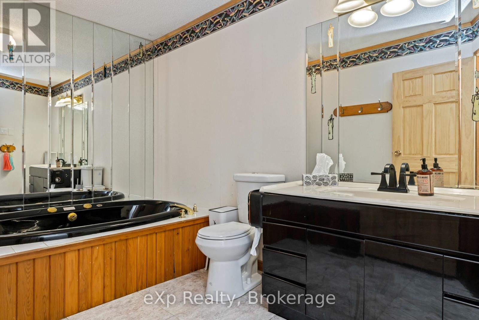 18 Kristen Heights, Parry Sound, Ontario  P2A 2Z6 - Photo 23 - X13011174