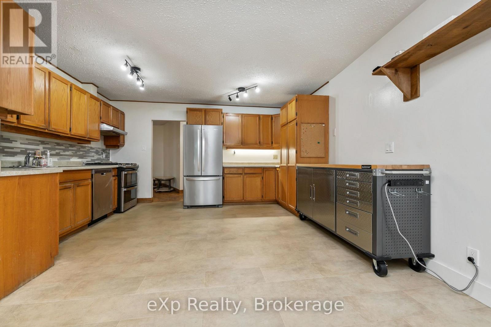 18 Kristen Heights, Parry Sound, Ontario  P2A 2Z6 - Photo 5 - X13011174