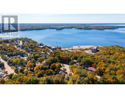 18 KRISTEN HEIGHTS, parry sound, Ontario