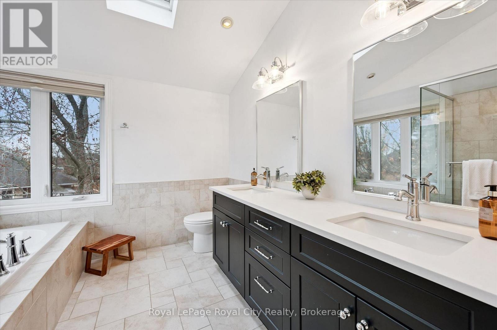 14 Wood Duck Court, Guelph, Ontario  N1C 1B1 - Photo 27 - X13011178