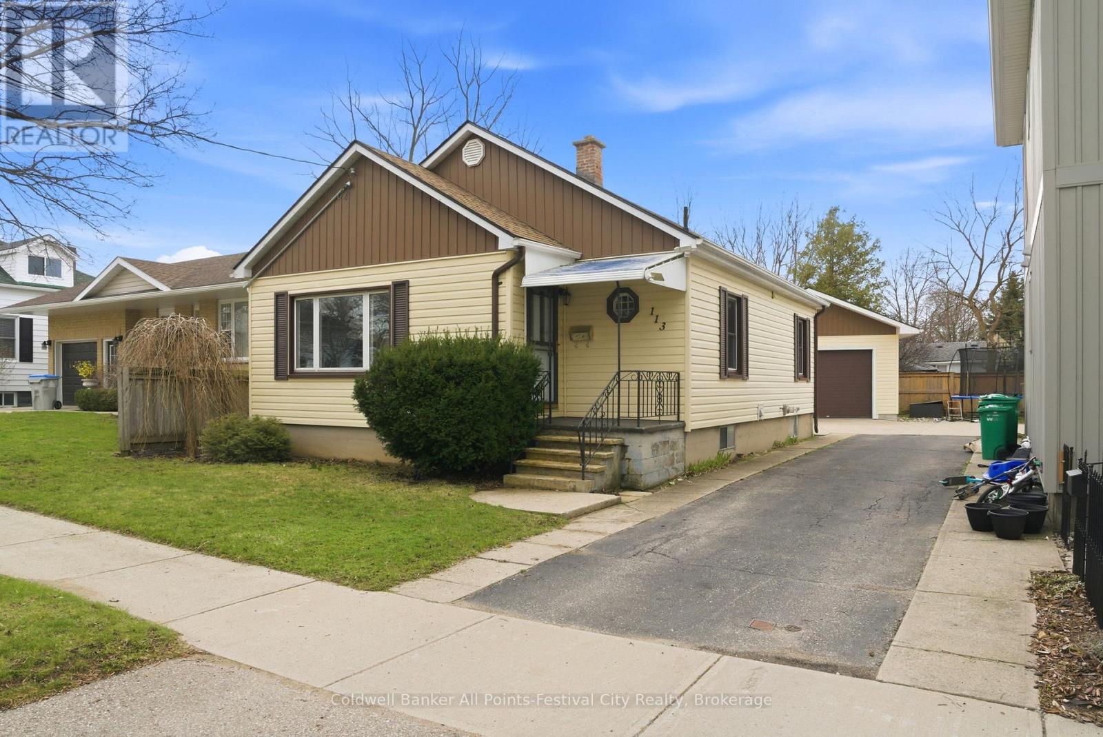 113 QUEBEC STREET, Goderich, Ontario