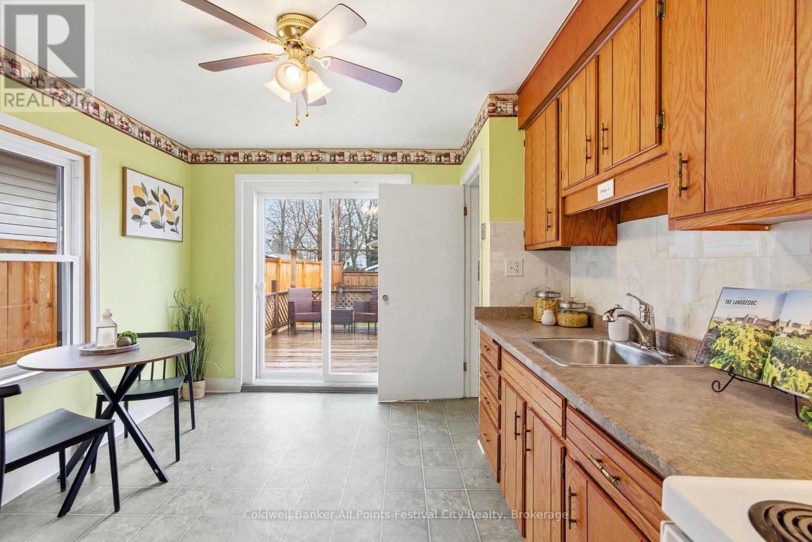 113 Quebec Street, Goderich, Ontario  N7A 2G6 - Photo 13 - X13011192