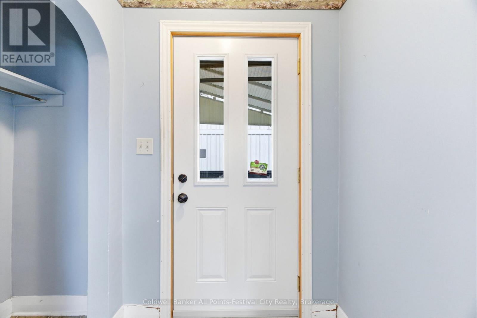 113 Quebec Street, Goderich, Ontario  N7A 2G6 - Photo 5 - X13011192